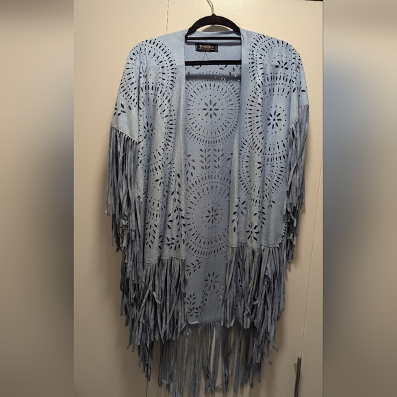 Cut Out Shawl Blue - Picture 6 of 9